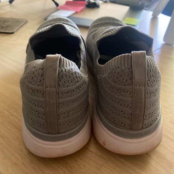 APL Men's TechLoom Wave Cement / White - Good Condition - Size 9 👟🔥 - Picture 6 of 11